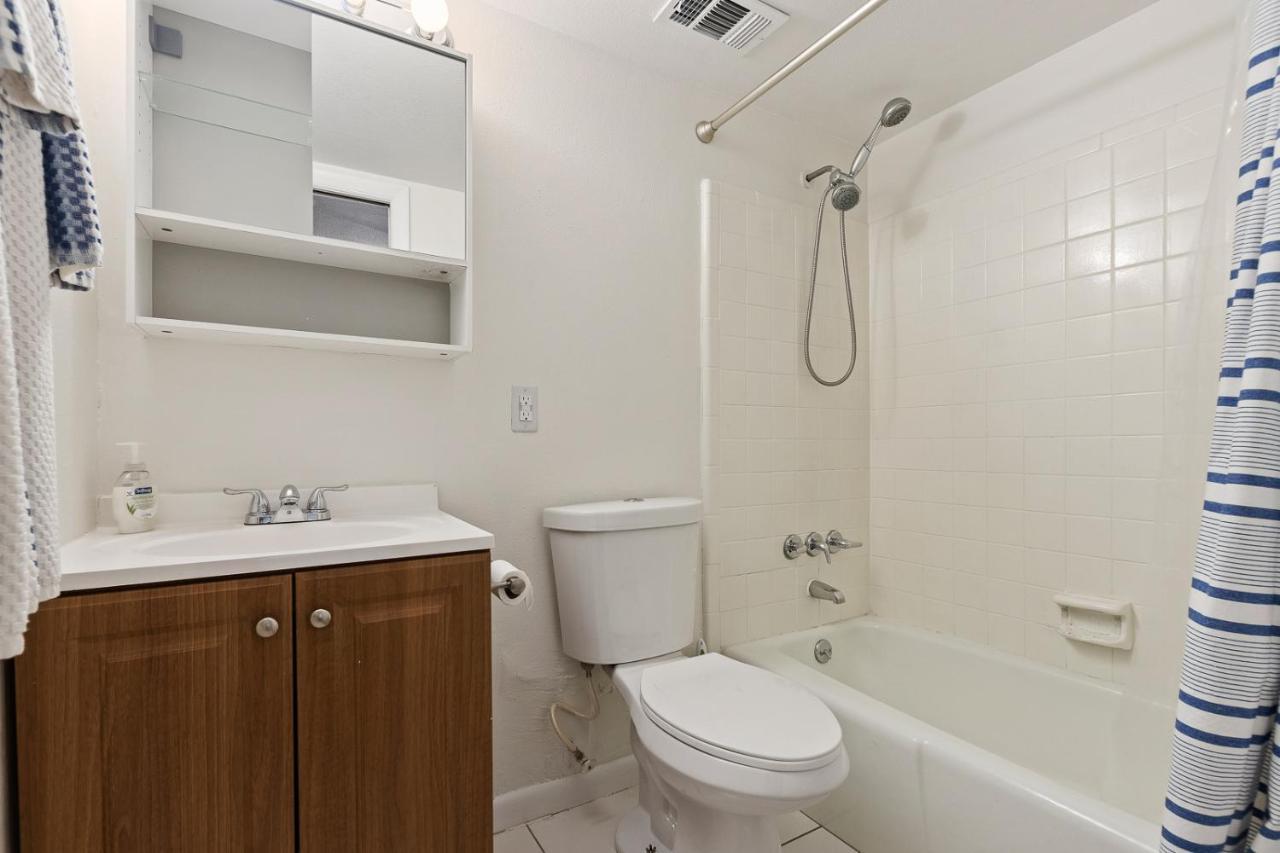 Spacious Lakefront House With Pool, Hottub, & Boating Orlando Exterior photo
